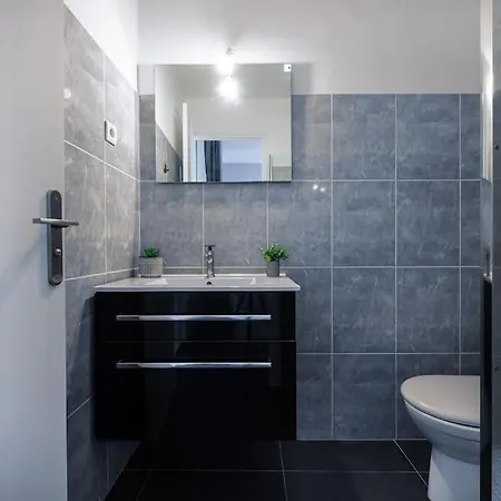 Le Balcon De La Baie Des Anges 尼斯