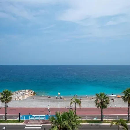 Le Balcon De La Baie Des Anges Апартаменты *