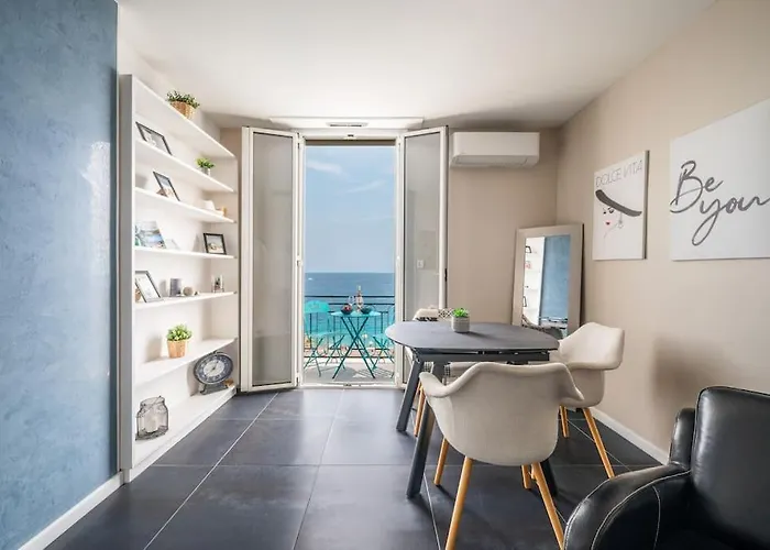 Le Balcon De La Baie Des Anges شقة